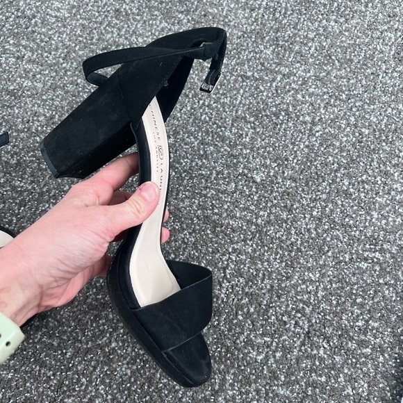 Chinese Laundry Black Block Heel - Picture 4 of 6